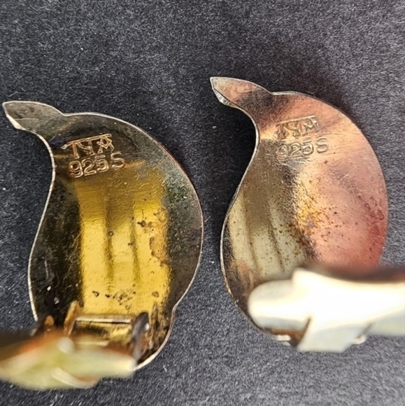 Vintage MCM enamel and Sterling clip on earrings by Hans Myrhe - Picture 2 of 6